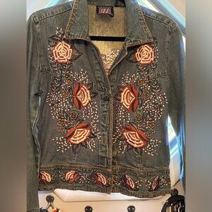 Pretty embroidered denim jacket